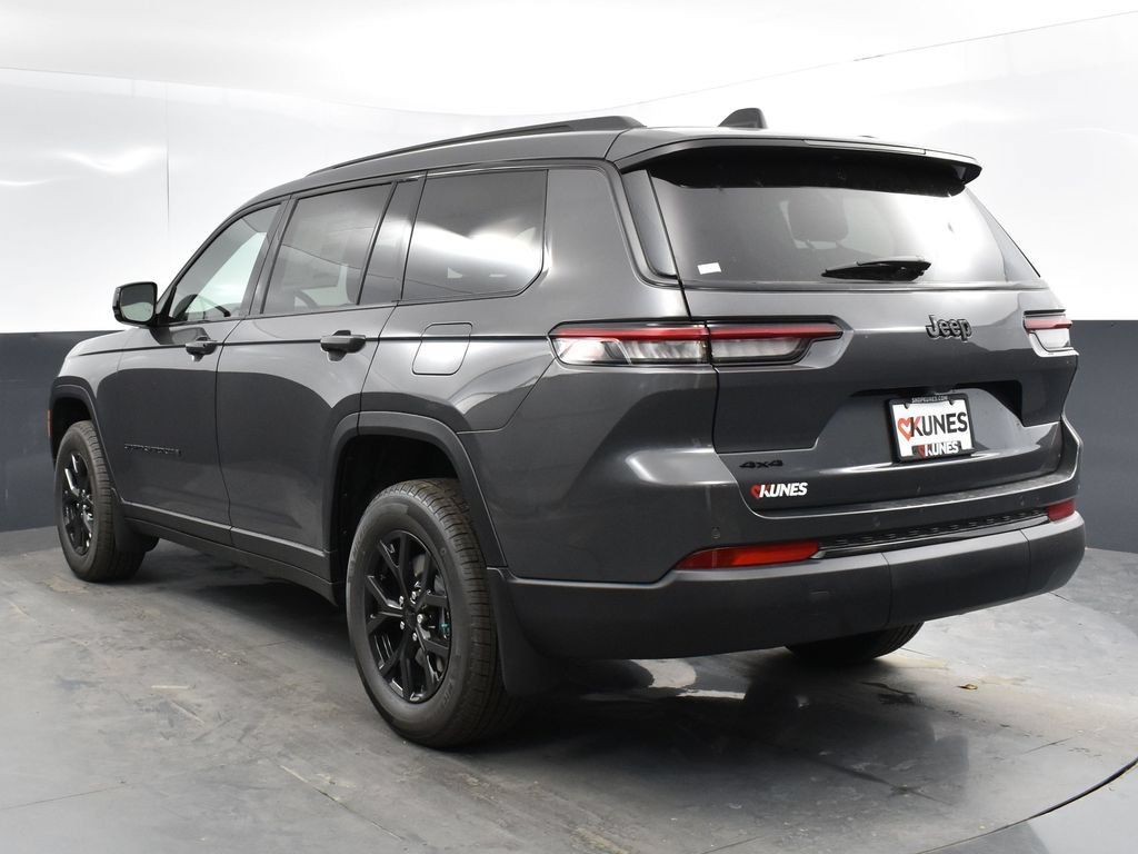 Used 2025 Jeep Grand Cherokee L Altitude AWD/4WD image 9
