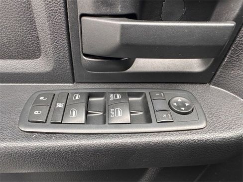 Used 2017 RAM 1500 Express w/ Black Ram 1500 Express Group image 13