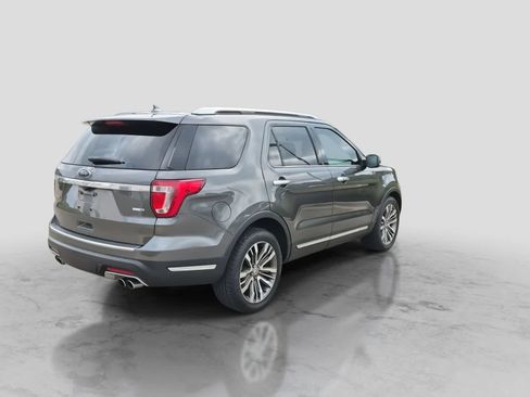 Used 2018 Ford Explorer Platinum AWD/4WD image 8