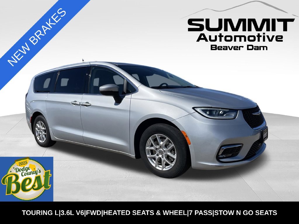 Used 2023 Chrysler Pacifica Touring-L FWD image 1