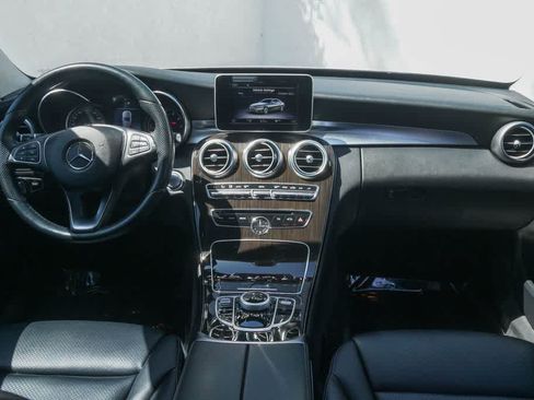 Used 2018 Mercedes-Benz C 300 Sedan image 11