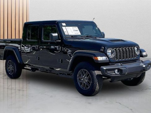 New 2026 Jeep Gladiator Sport image 2