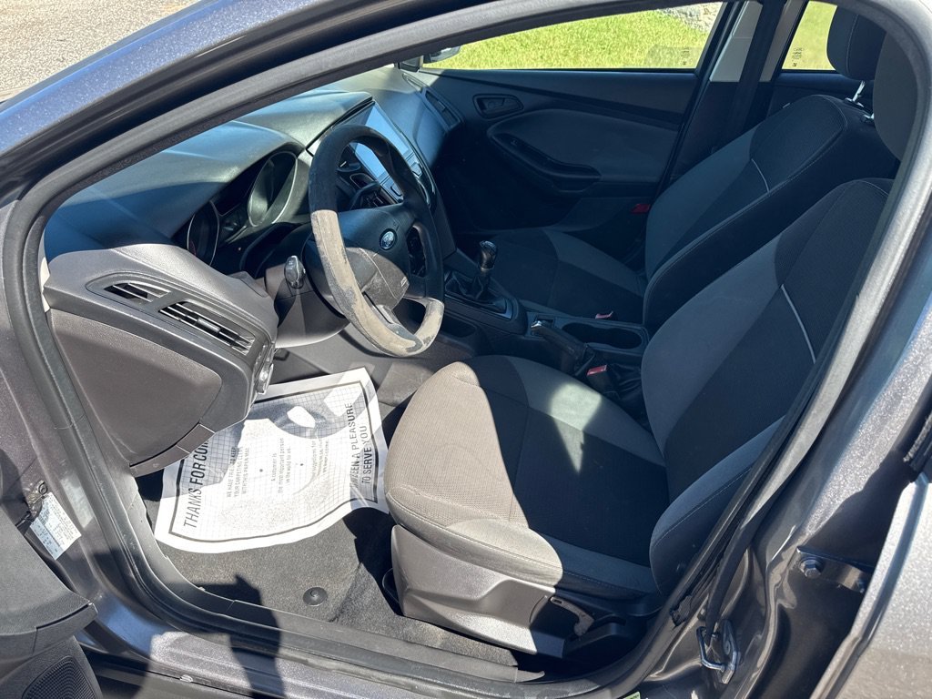 Used 2012 Ford Focus S FWD image 19