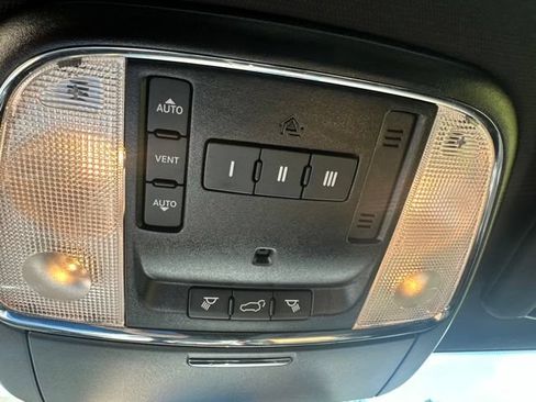 Used 2021 Jeep Grand Cherokee Limited w/ Quick Order Package 28K 80th AWD/4WD image 17