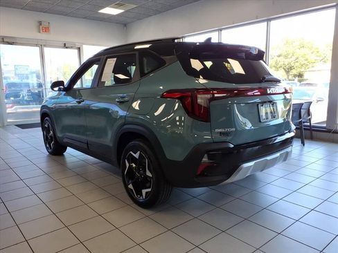 Certified 2025 Kia Seltos S image 4
