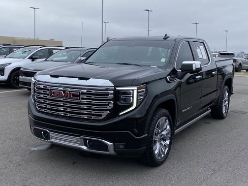 Used 2024 GMC Sierra 1500 Denali w/ Denali Reserve Package image 3