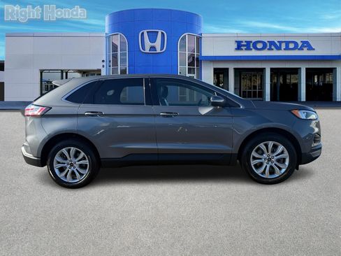 Used 2023 Ford Edge Titanium image 8