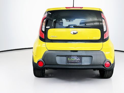 Used 2014 Kia Soul + image 7