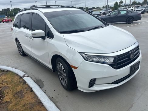 Used 2024 Honda Odyssey EX-L image 1