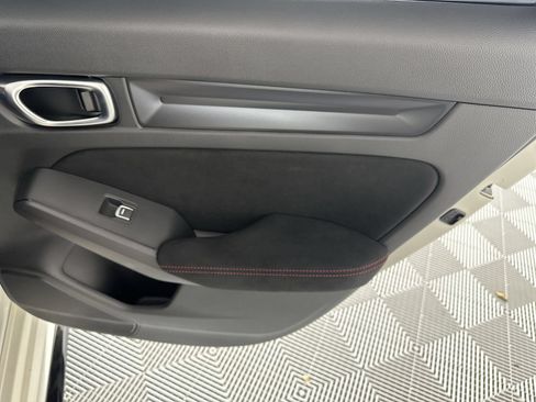 Used 2025 Honda Civic Type R image 31
