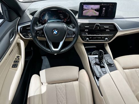 Used 2022 BMW 530i w/ M Sport Package RWD image 23