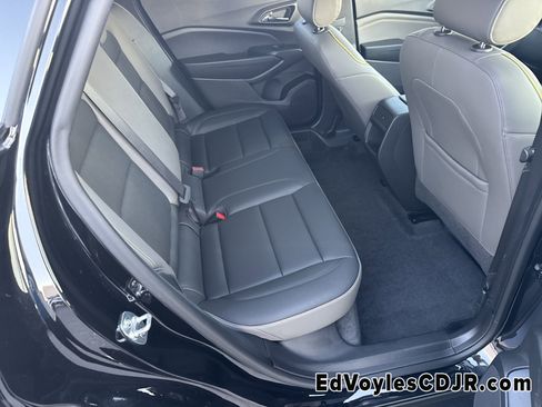 Used 2025 Chevrolet Trax ACTIV image 19