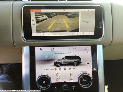 Used 2020 Land Rover Range Rover HSE image 9