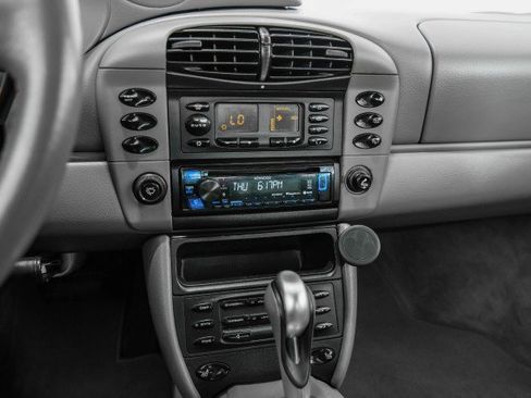 Used 2001 Porsche 911 Carrera 4 image 20