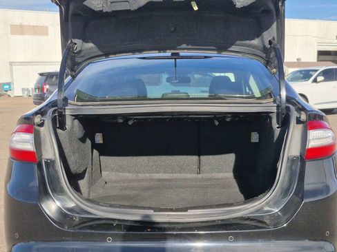 Used 2016 Ford Fusion SE w/ Equipment Group 202A image 15