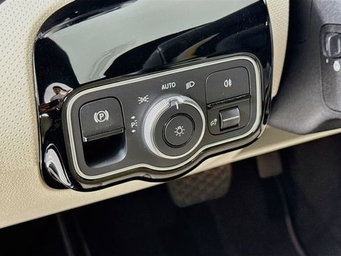 Used 2026 Mercedes-Benz CLA 250 image 11