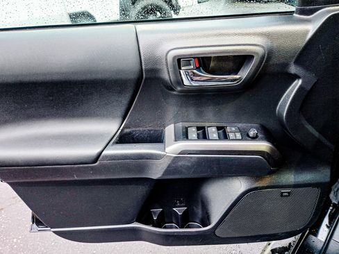 Used 2023 Toyota Tacoma TRD Sport w/ TRD Premium Sport Package image 21