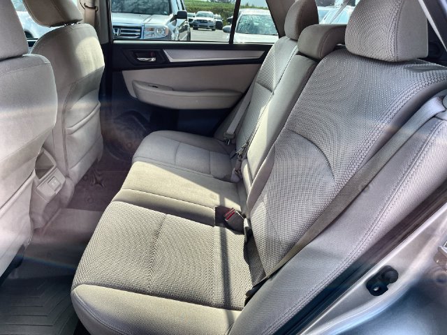 Used 2019 Subaru Outback 2.5i Premium AWD/4WD image 32