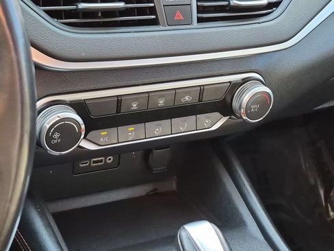 Used 2020 Nissan Altima 2.5 SR FWD image 26