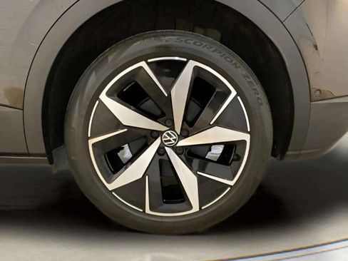 Used 2023 Volkswagen ID.4 Pro S AWD/4WD image 95