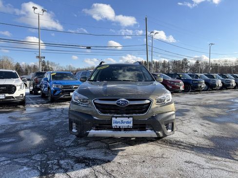 Used 2020 Subaru Outback Limited XT image 8