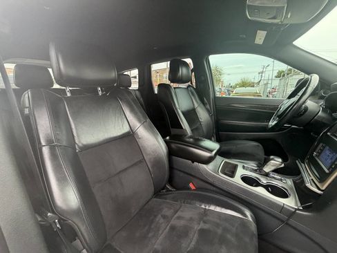 Used 2018 Jeep Grand Cherokee Altitude RWD image 25