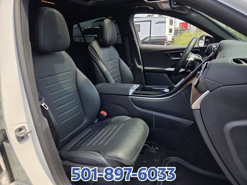 Used 2024 Mercedes-Benz GLC 300 4MATIC image 15