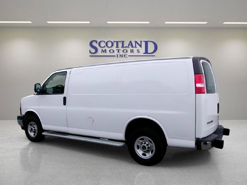 Used 2024 GMC Savana 2500 G2500 Cargo w/ Driver Convenience Package image 8
