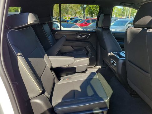 Certified 2023 GMC Yukon XL SLT image 46