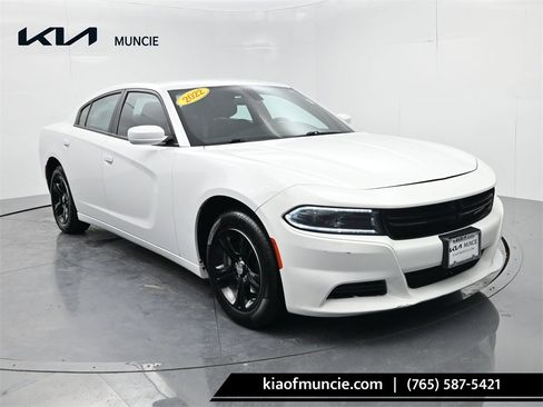 Used 2022 Dodge Charger SXT image 1