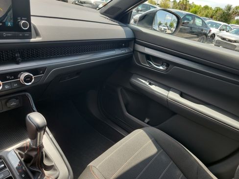Used 2025 Honda CR-V Sport image 30