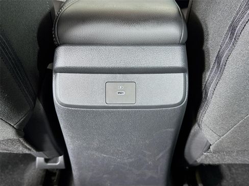 Certified 2026 Nissan Sentra SV w/ SV Convenience Package FWD image 24