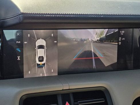 Used 2020 Porsche Taycan 4S image 26