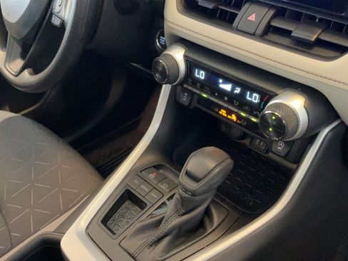 Certified 2025 Toyota RAV4 XLE w/ Convenience Package FWD image 44