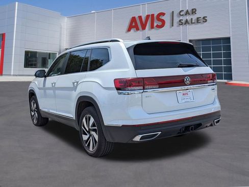 Used 2025 Volkswagen Atlas SEL AWD/4WD image 9