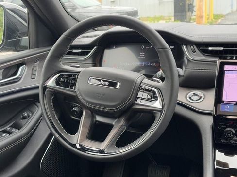 New 2025 Jeep Grand Cherokee L Overland w/ Advanced Protech Group III image 8