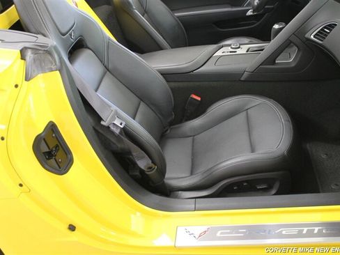 Used 2016 Chevrolet Corvette Stingray Convertible w/ 2LT Preferred Equipment Group RWD image 30