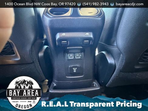 Used 2018 Jeep Wrangler Unlimited Rubicon w/ Steel Bumper Group AWD/4WD image 13