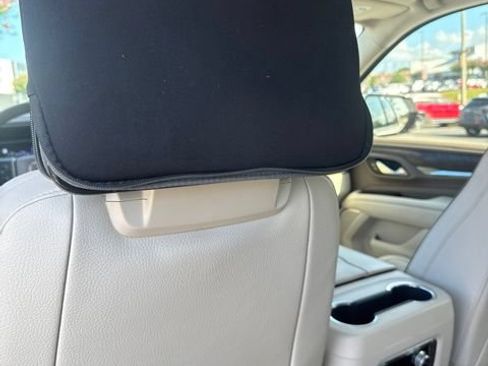 Used 2021 GMC Yukon XL Denali AWD/4WD image 5