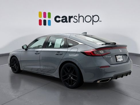 Used 2022 Honda Civic Sport Touring image 3