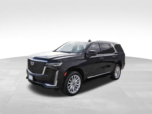 Certified 2024 Cadillac Escalade Luxury image 2