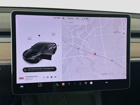 Used 2022 Tesla Model Y Long Range AWD/4WD image 21