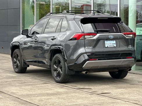 Used 2021 Toyota RAV4 XSE AWD/4WD image 5
