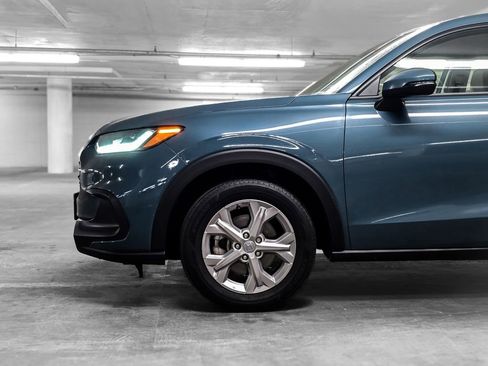 Certified 2024 Honda HR-V LX image 14