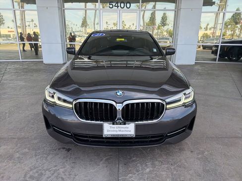 Used 2023 BMW 530i w/ Premium Package RWD image 2