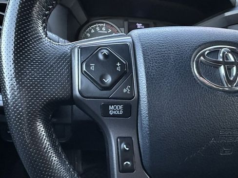 Used 2019 Toyota Tacoma TRD Sport image 16