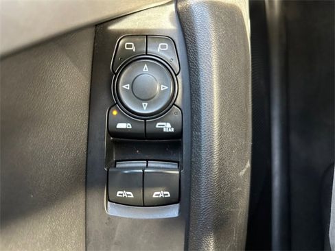 Used 2019 Chevrolet Camaro LT image 17