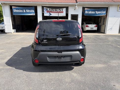 Used 2014 Kia Soul FWD image 5