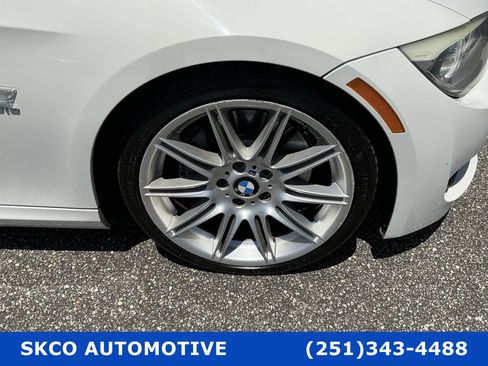 Used 2011 BMW 335is Convertible w/ Premium Pkg RWD image 10