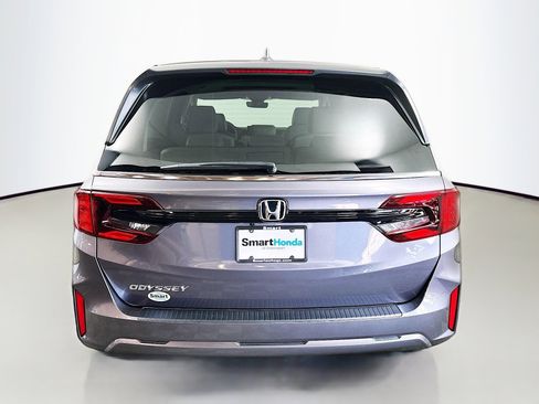 Certified 2026 Honda Odyssey EX-L image 6